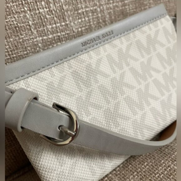 NWOT Michael Kors Storage or Shoulder Bag - Picture 1 of 6